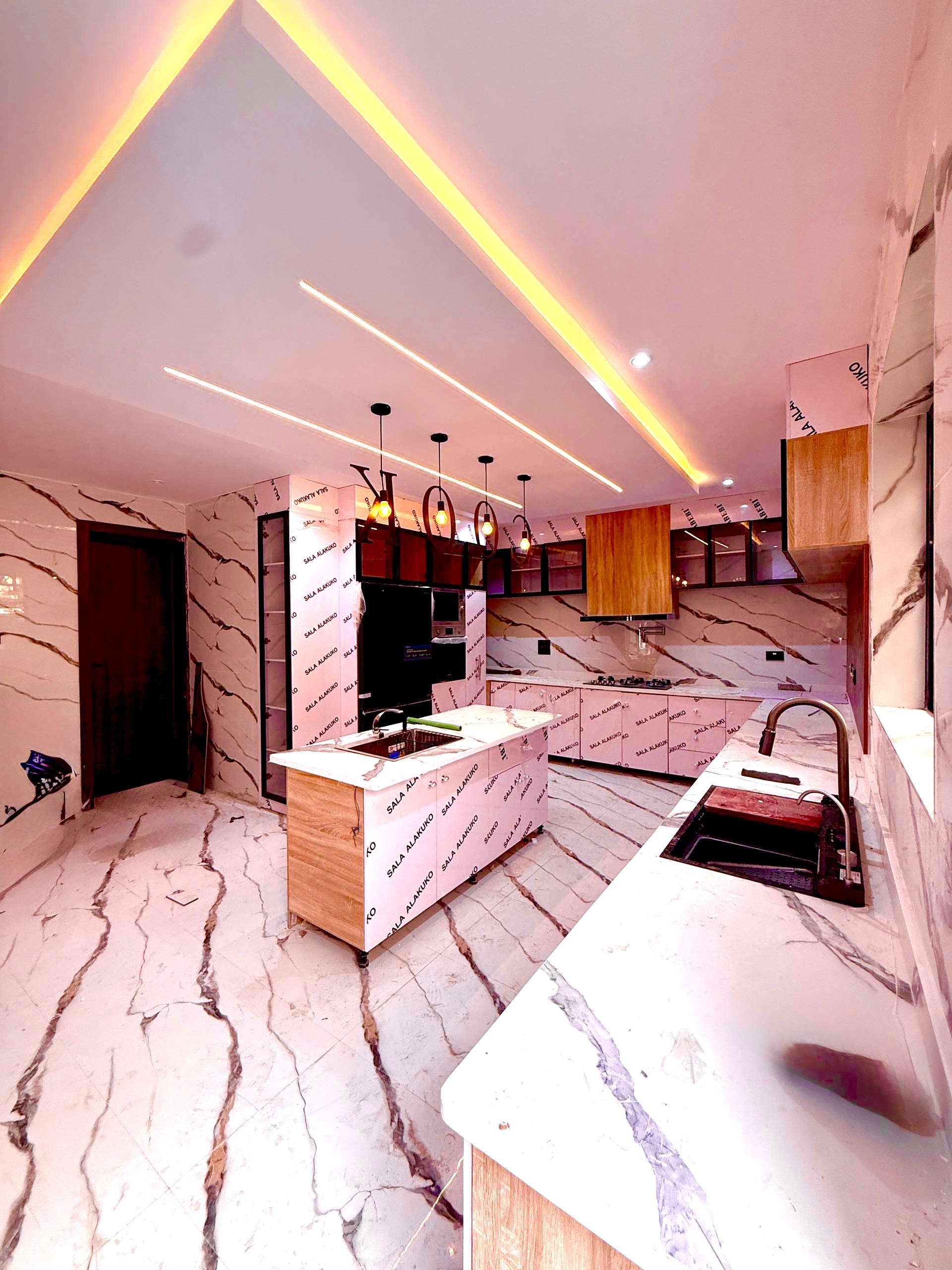 26b2c891-b38f-43b5-b508-ccdda3e160ea