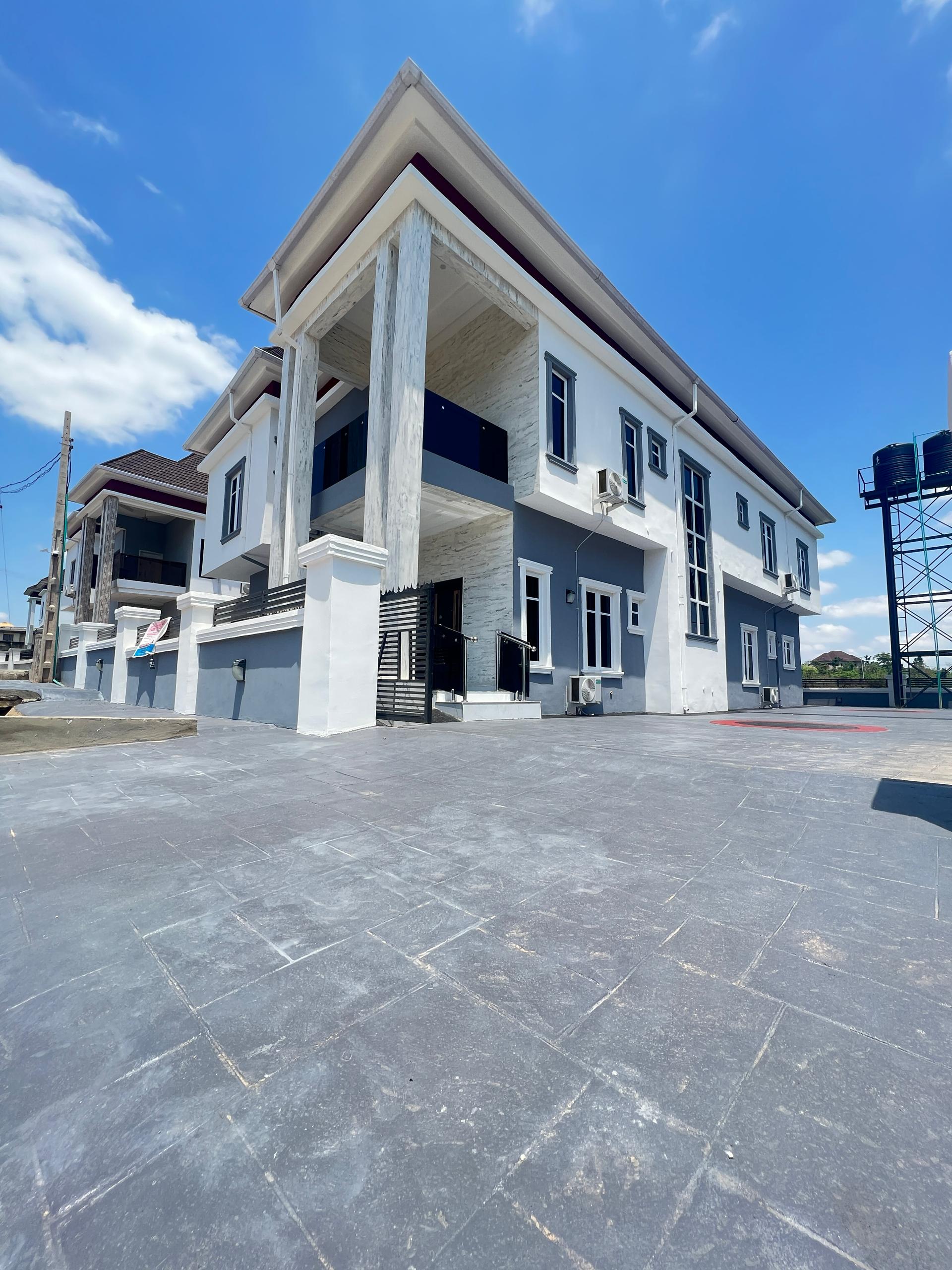 4 bedrrom duplex for sale