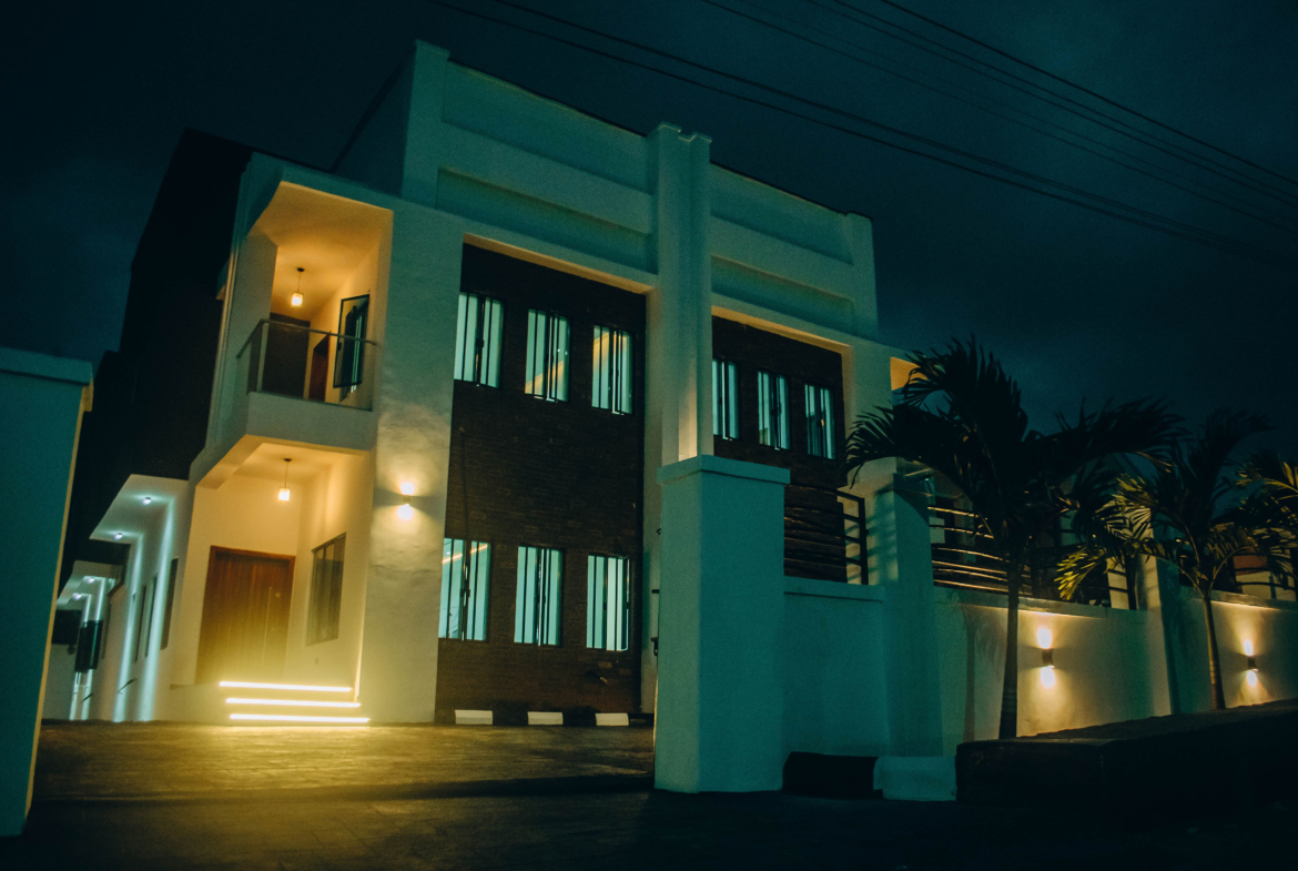 4 bedroom duplex for sale in kolapo ishola