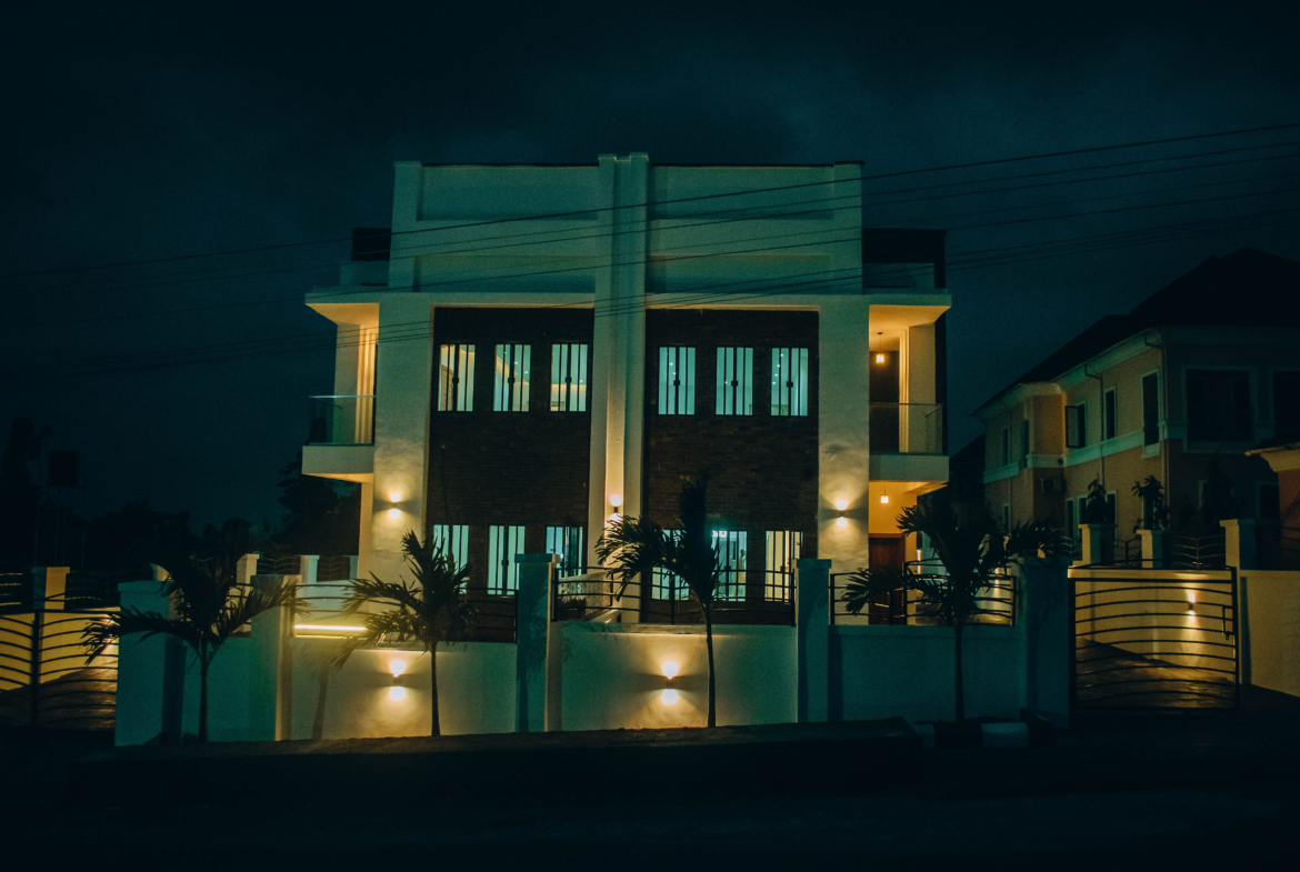 4 bedroom duplex for sale in kolapo ishola