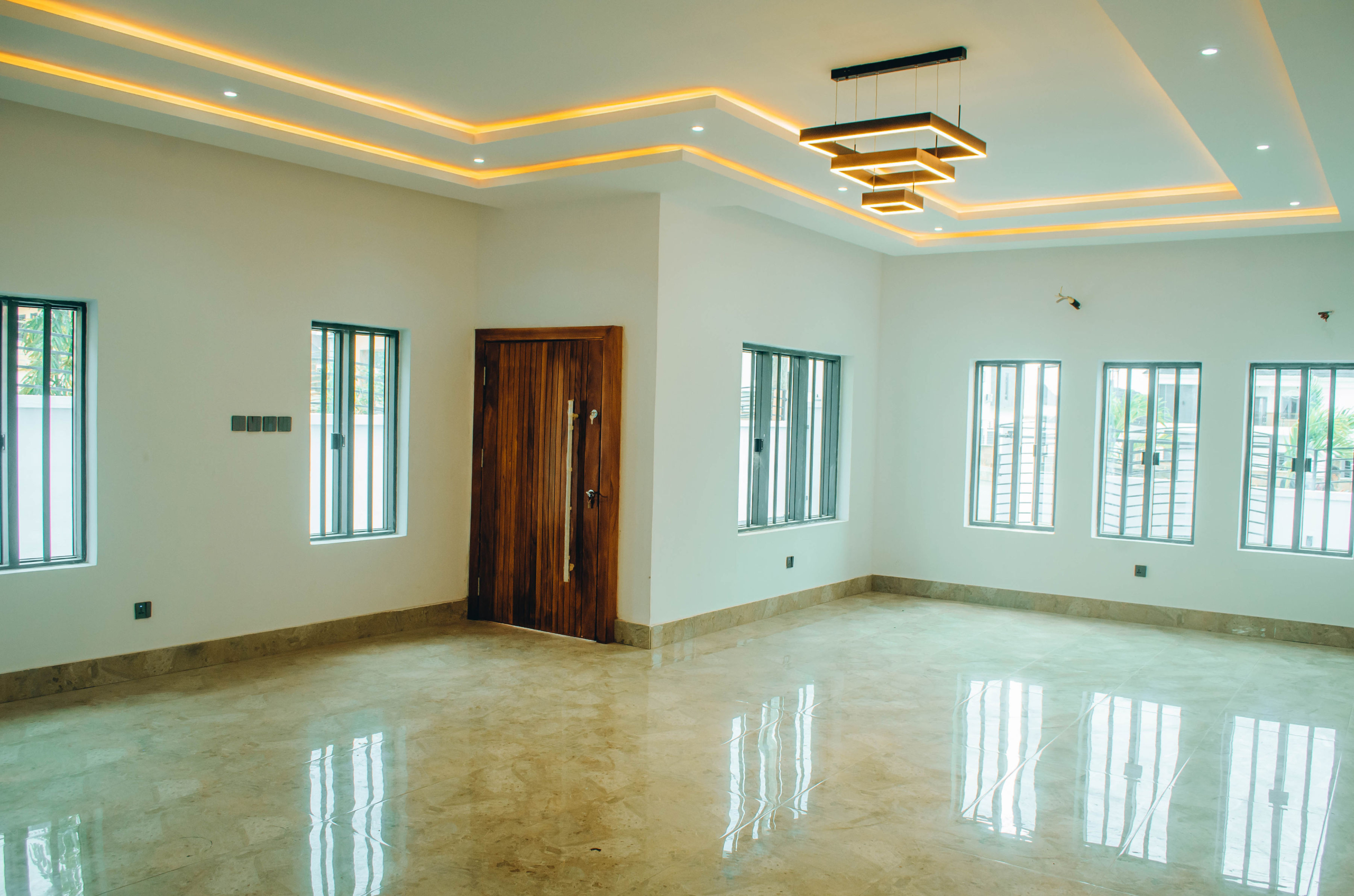 4 bedroom duplex for sale in kolapo ishola